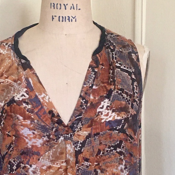 100% Silk Snakeskin Tunic by Lord & Taylor - brown + black Reptile - size MEDIUM - Picture 4 of 6